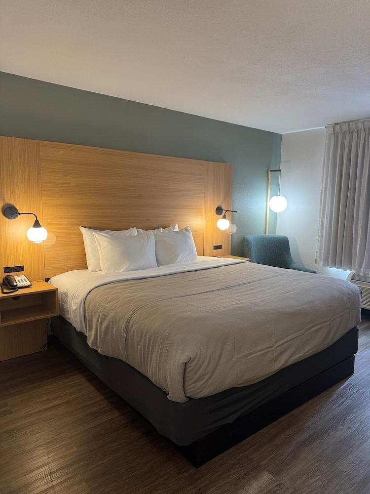 Quality Inn Orlando Near International Drive photo 44