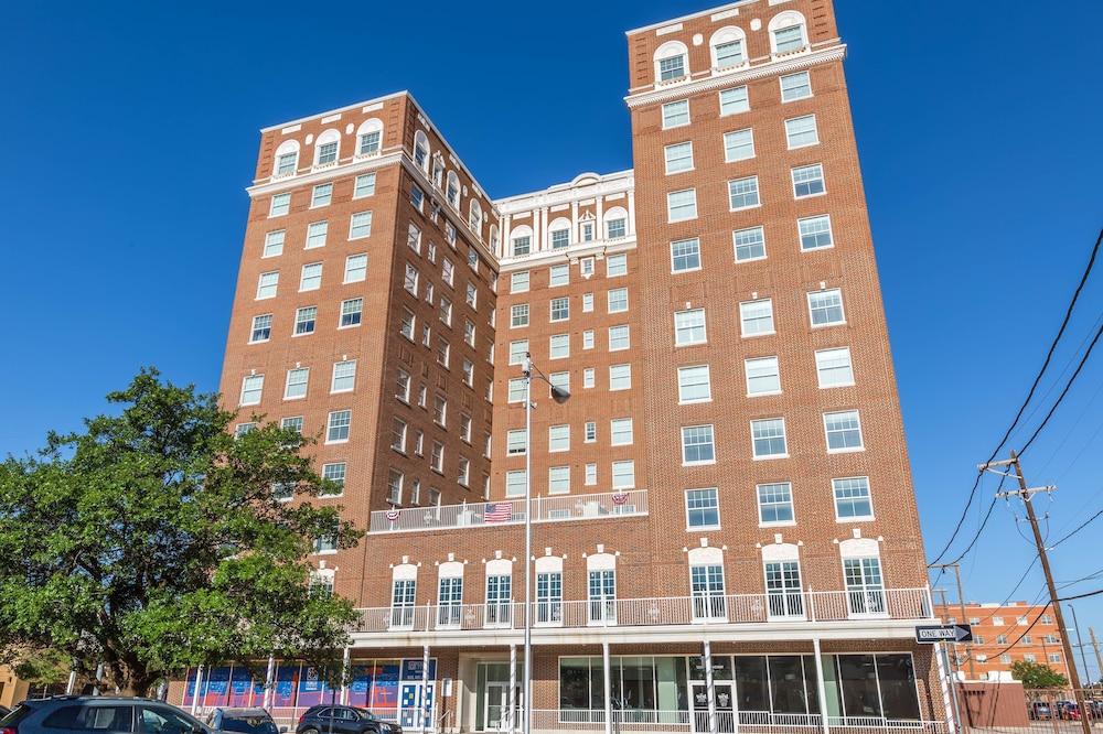 Pioneer Pocket Hotel photo 8