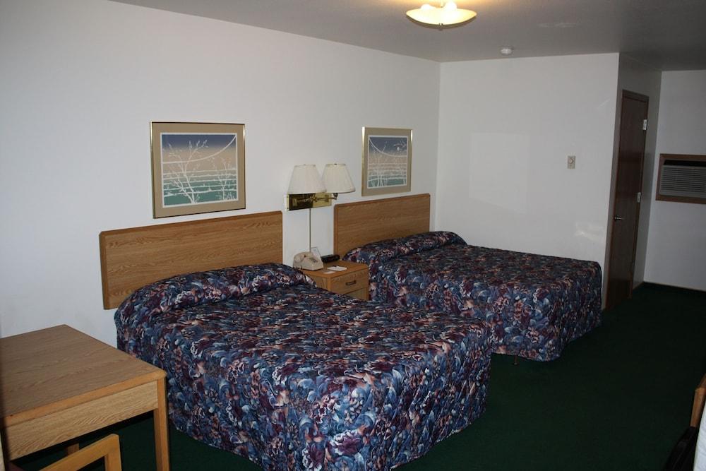 Econo Lodge Waupaca photo 25
