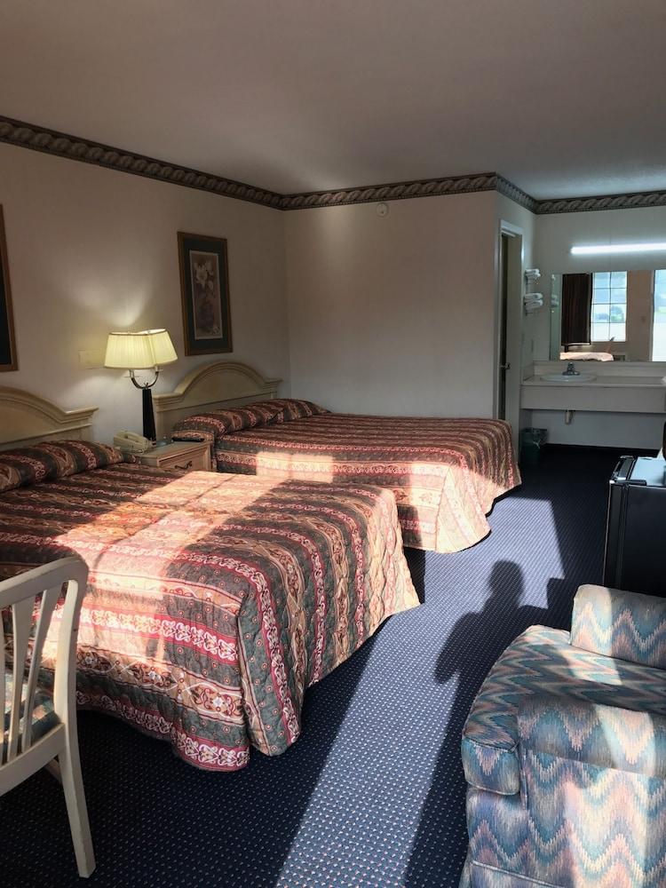 Claridge Inn photo 4