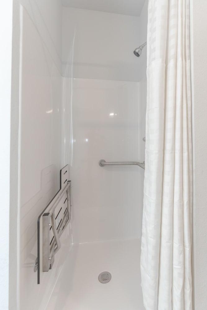 Yugo Guest Suites photo 33