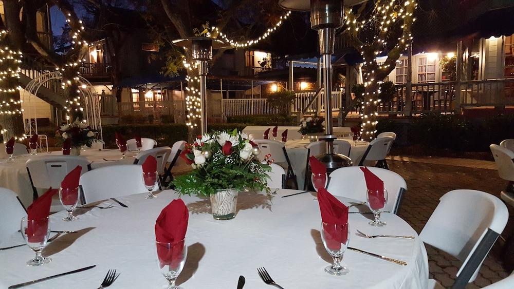 Irwin Street Inn photo 12