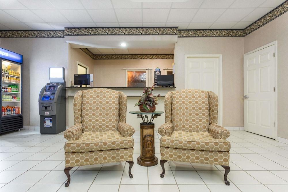 Americas Best Value Inn & Suites Sumter photo 15