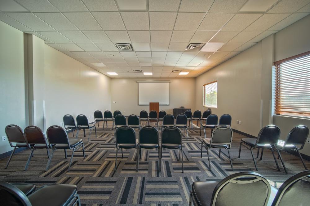 Wingate by Wyndham - Round Rock photo 28