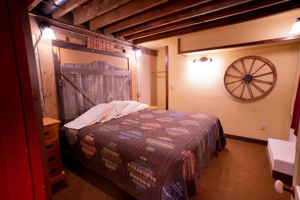 Stone Mill Hotel & Suites photo 87