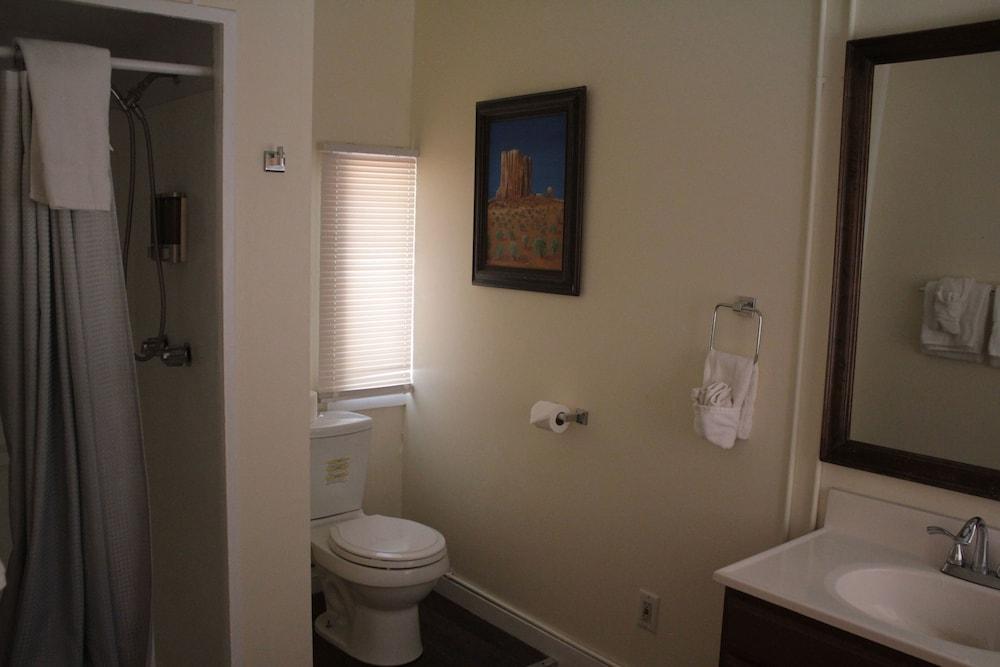 Shep's Miners Inn photo 36