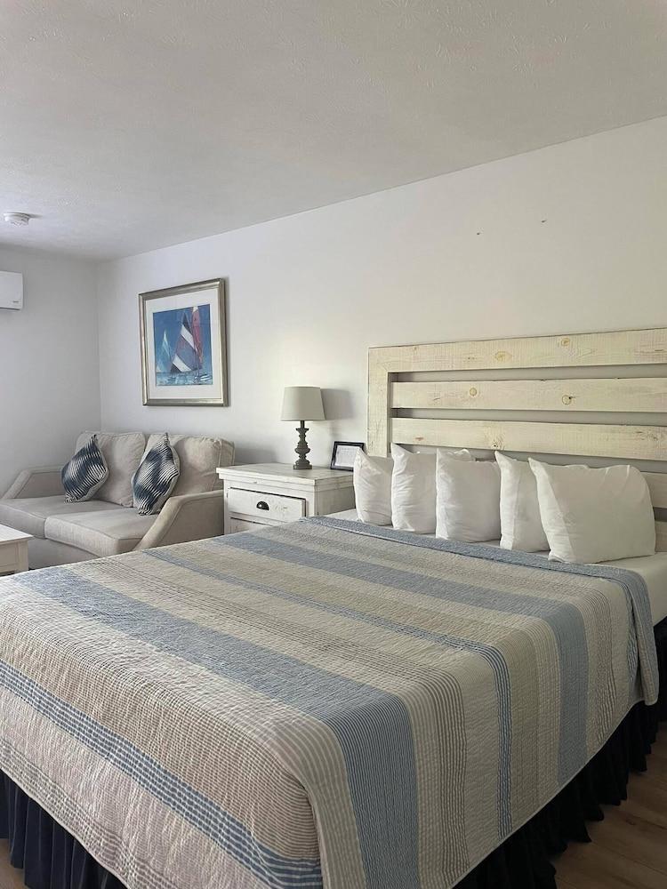 Grand Beach Inn photo 39