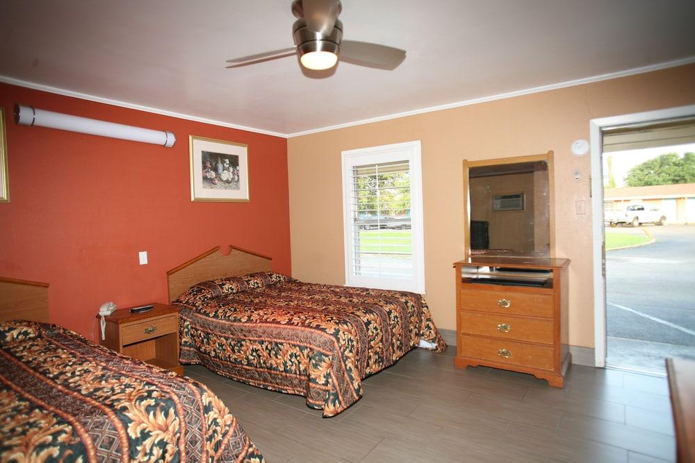 Royal Inn photo 25