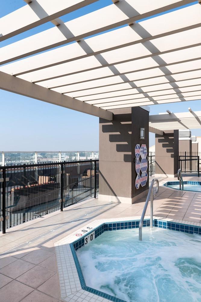 WorldMark Anaheim photo 17