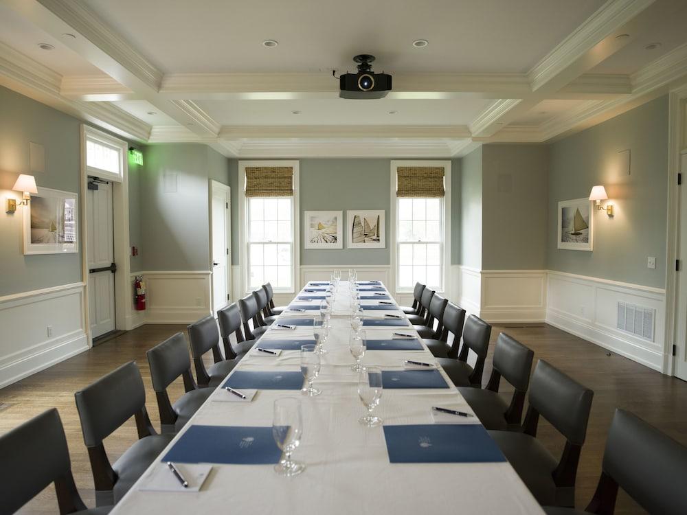 The Quogue Club at Hallock House photo 44