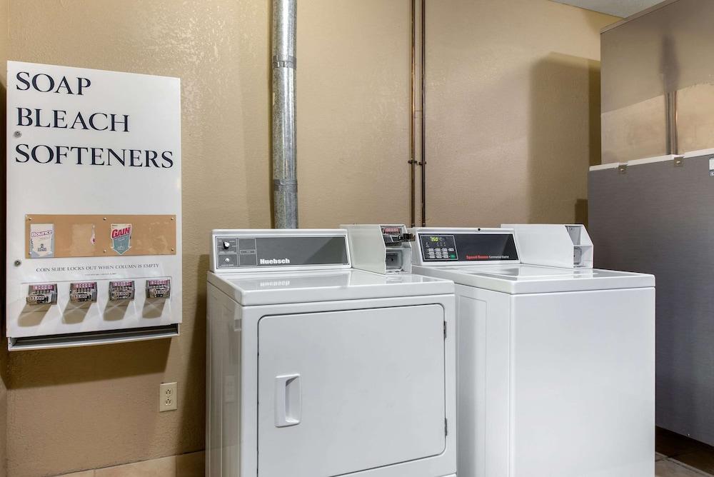 Quality Inn & Suites Lebanon I-65 photo 46