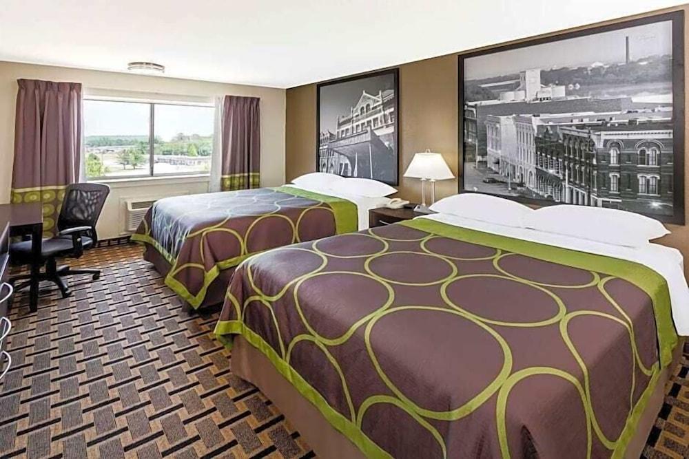 Americas Best Value Inn & Suites Phenix City photo 7