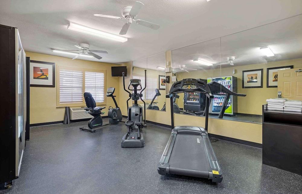 Extended Stay America Suites Houston Med Ctr Braeswood Bl photo 10
