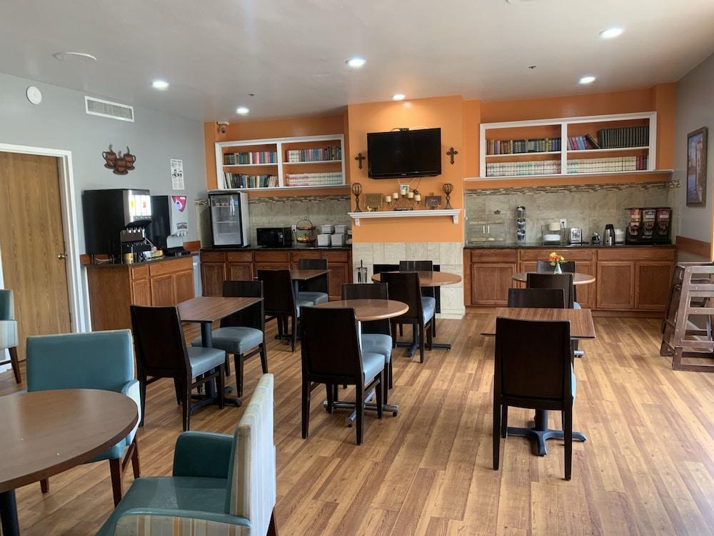 Guest House Inn photo 2