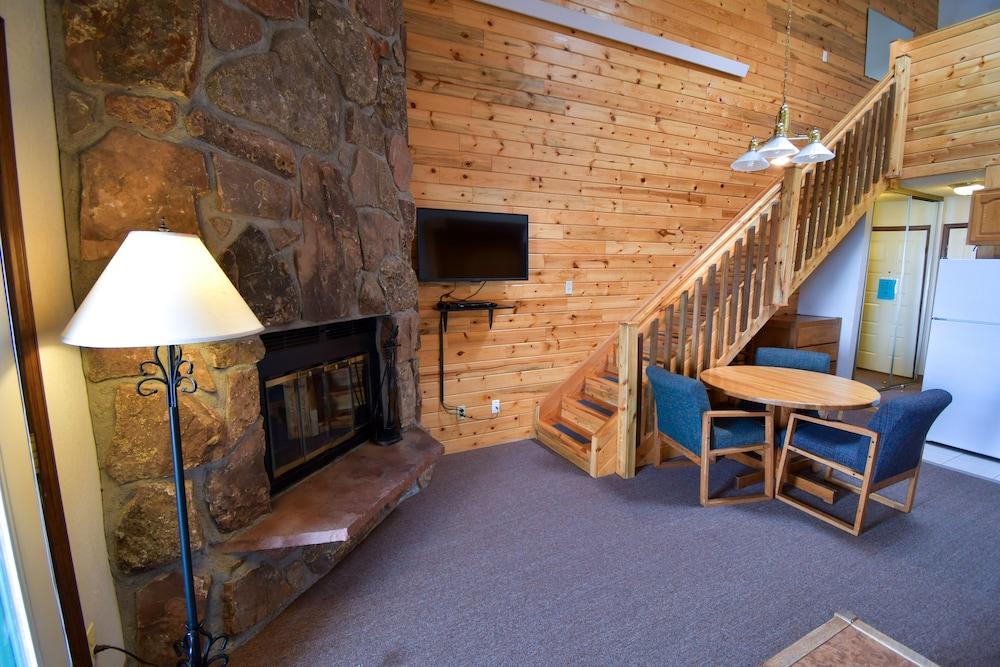 Inn at SilverCreek photo 10