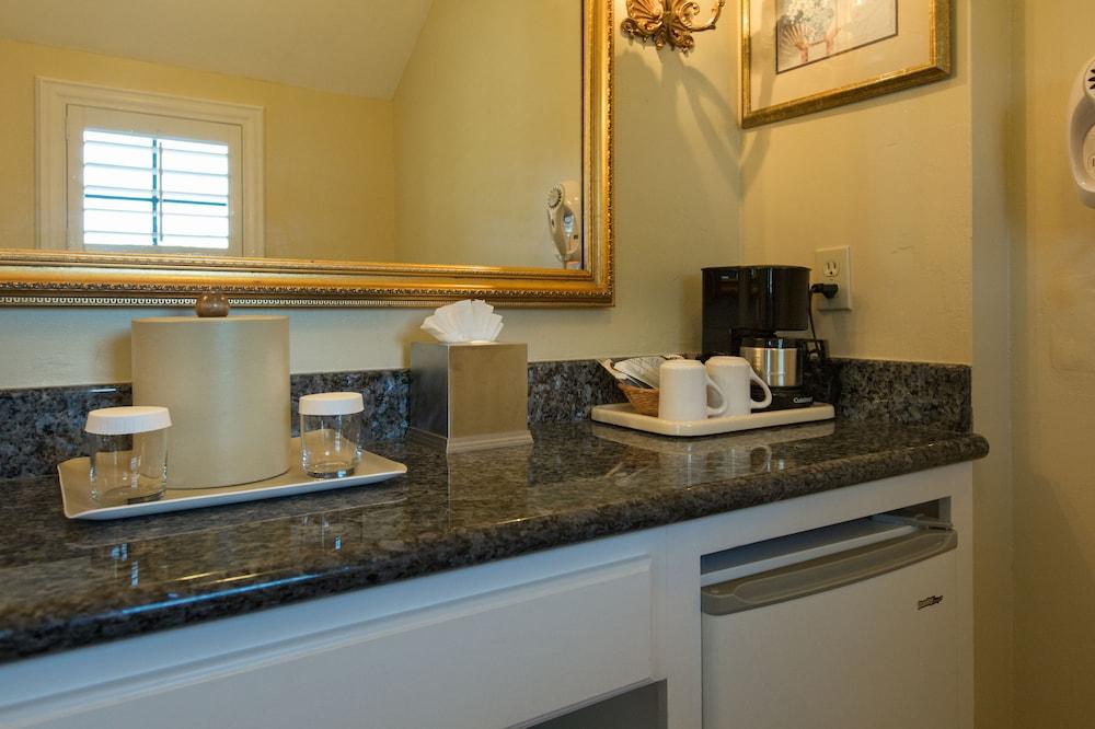 Normandy Inn photo 6