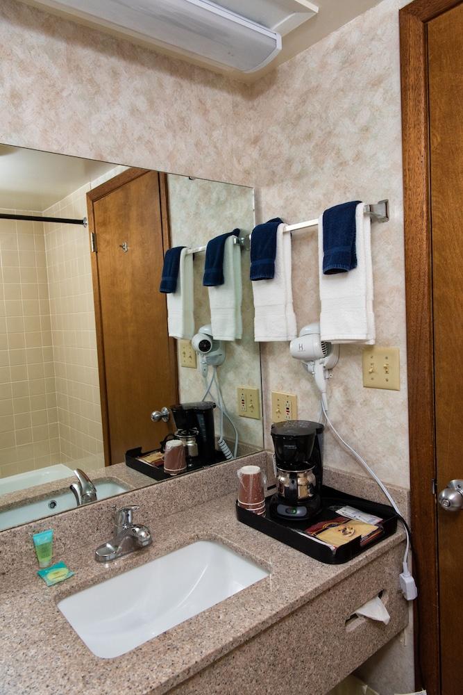 Ozarka Lodge photo 32