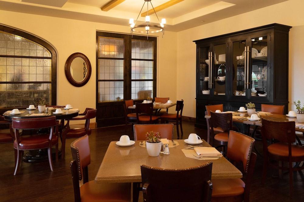 Ponte Vineyard Inn photo 31