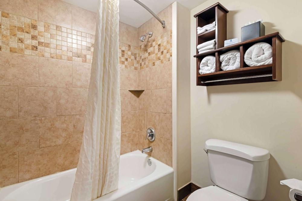 Best Western Colonial Inn photo 27