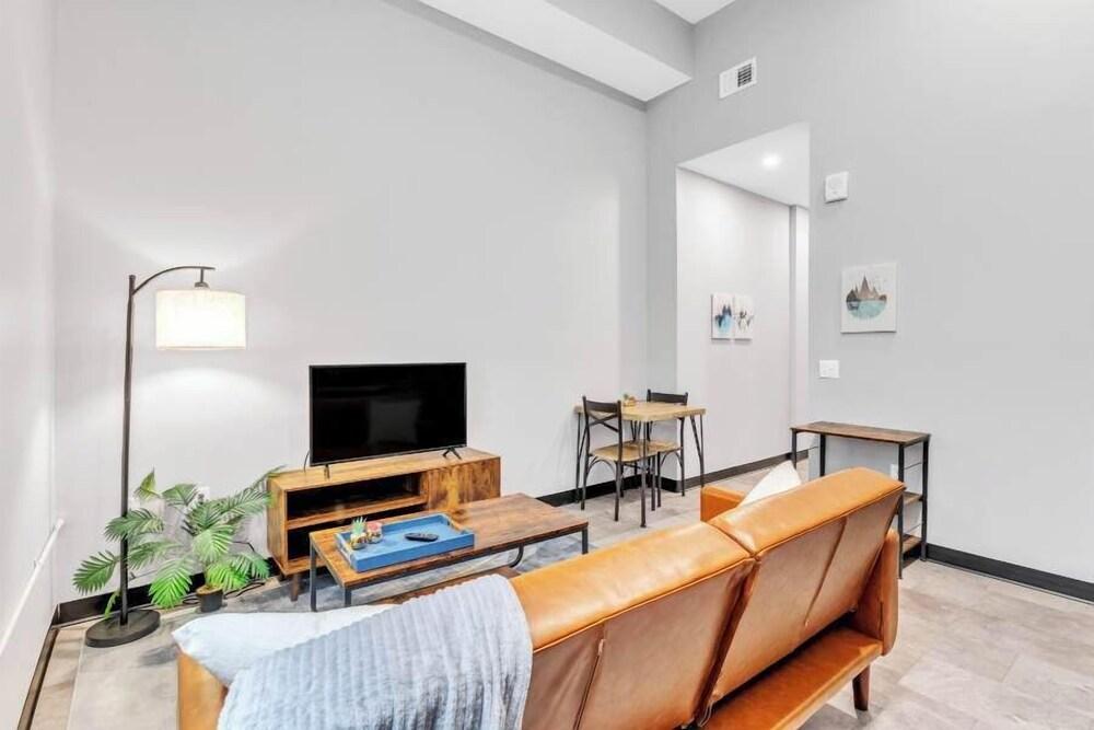 CozySuites - Press House photo 21