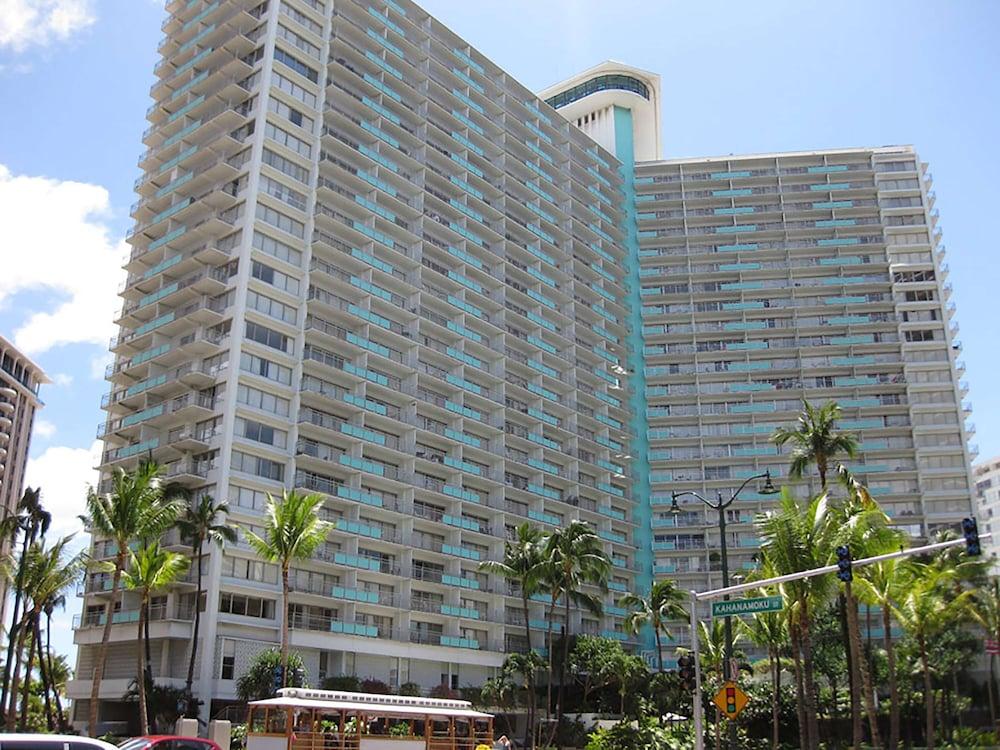 Ilikai Hotel & Luxury Suites photo 69