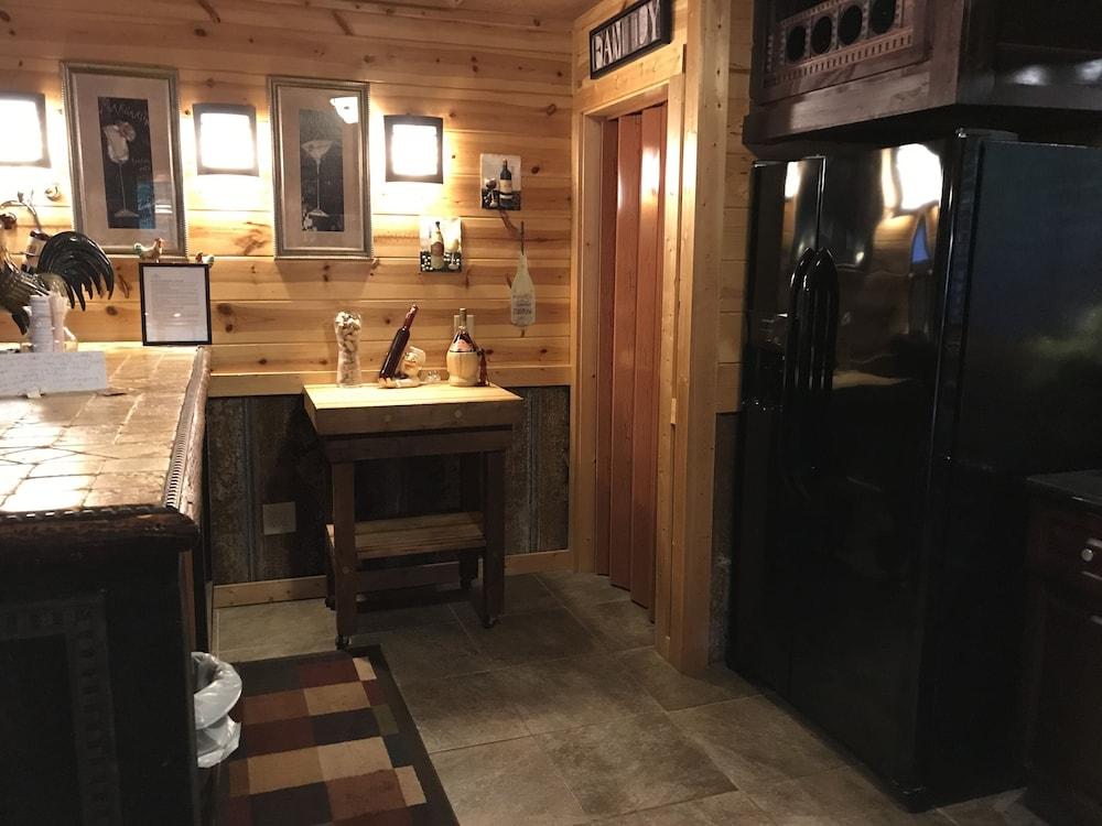 Nacoochee Valley Lodge photo 51
