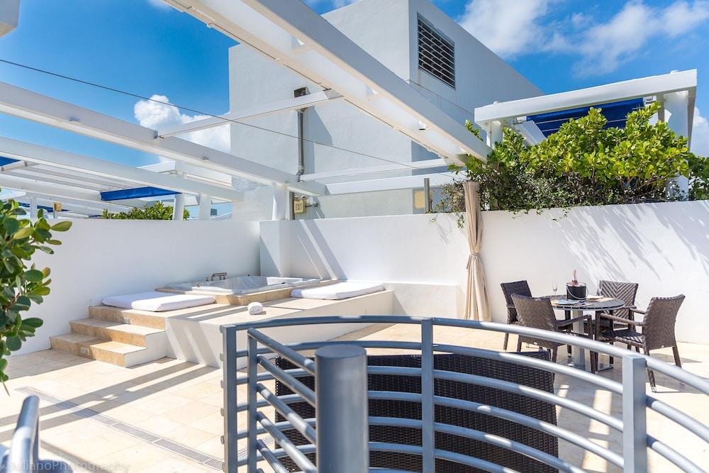 SBV Luxury Ocean Hotel Suites photo 12