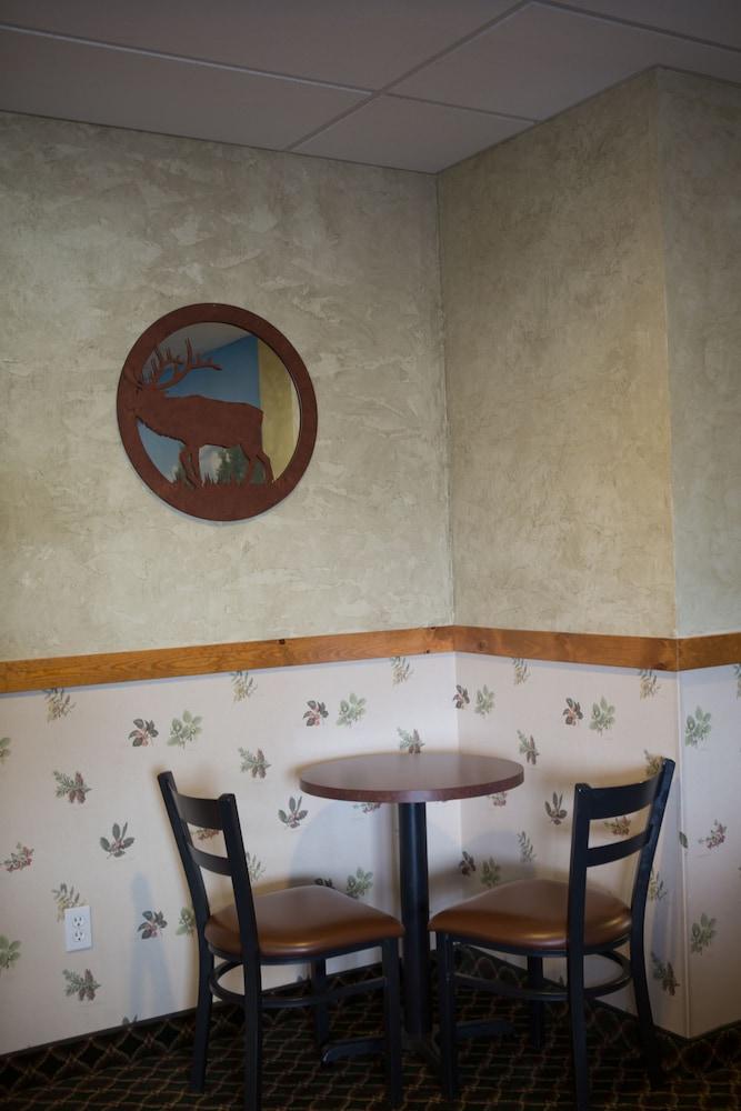 Boulder Creek Inn photo 24