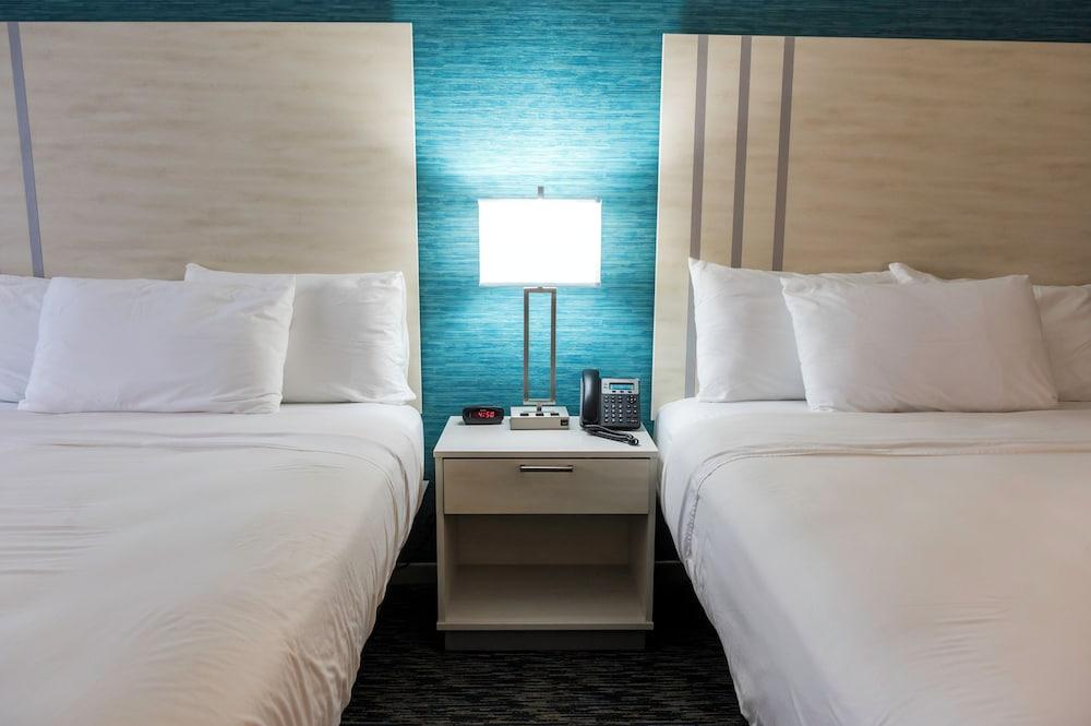 Illinois Beach Hotel photo 10