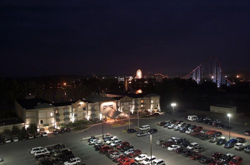 Darien Lake Lodge on the Lake photo 18