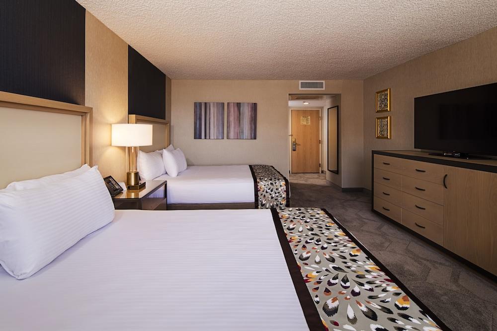 Sam's Town Hotel & Gambling Hall photo 9