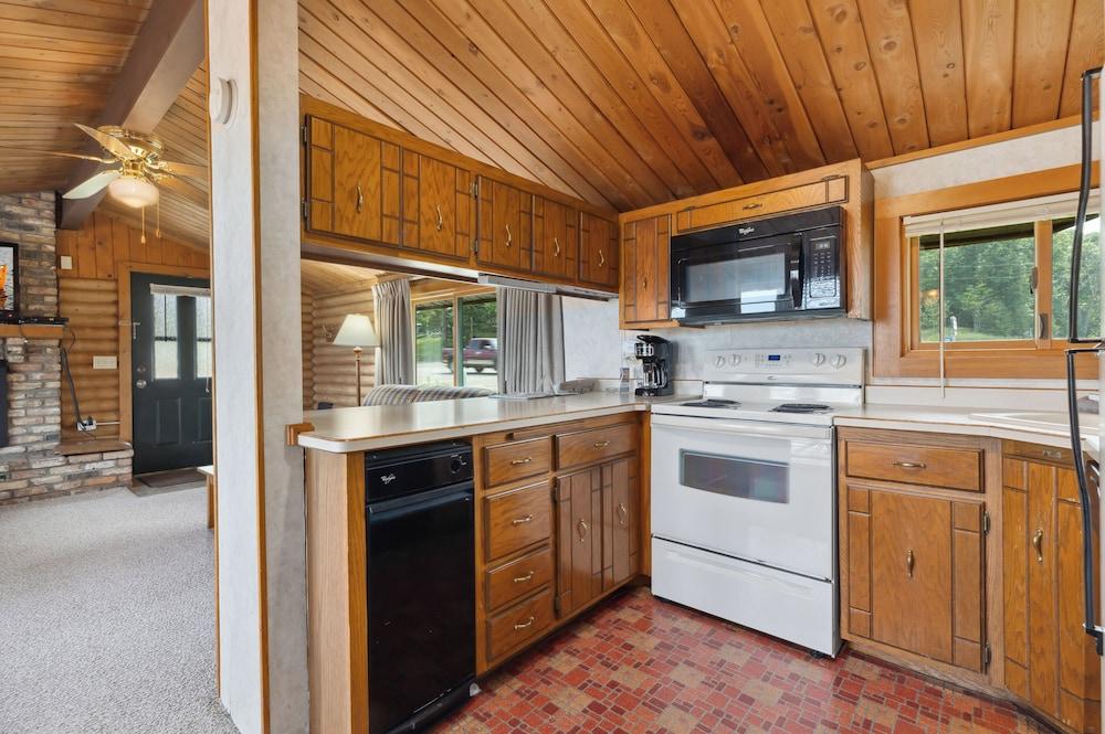 The Lodges at Breezy Point photo 44