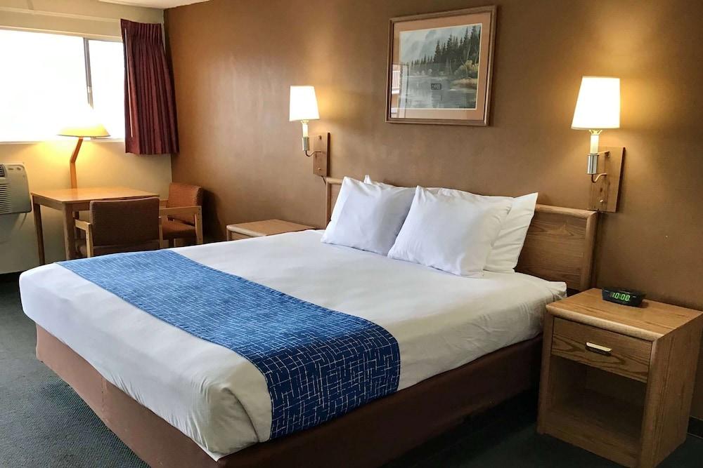 Travelodge by Wyndham Powell photo 10