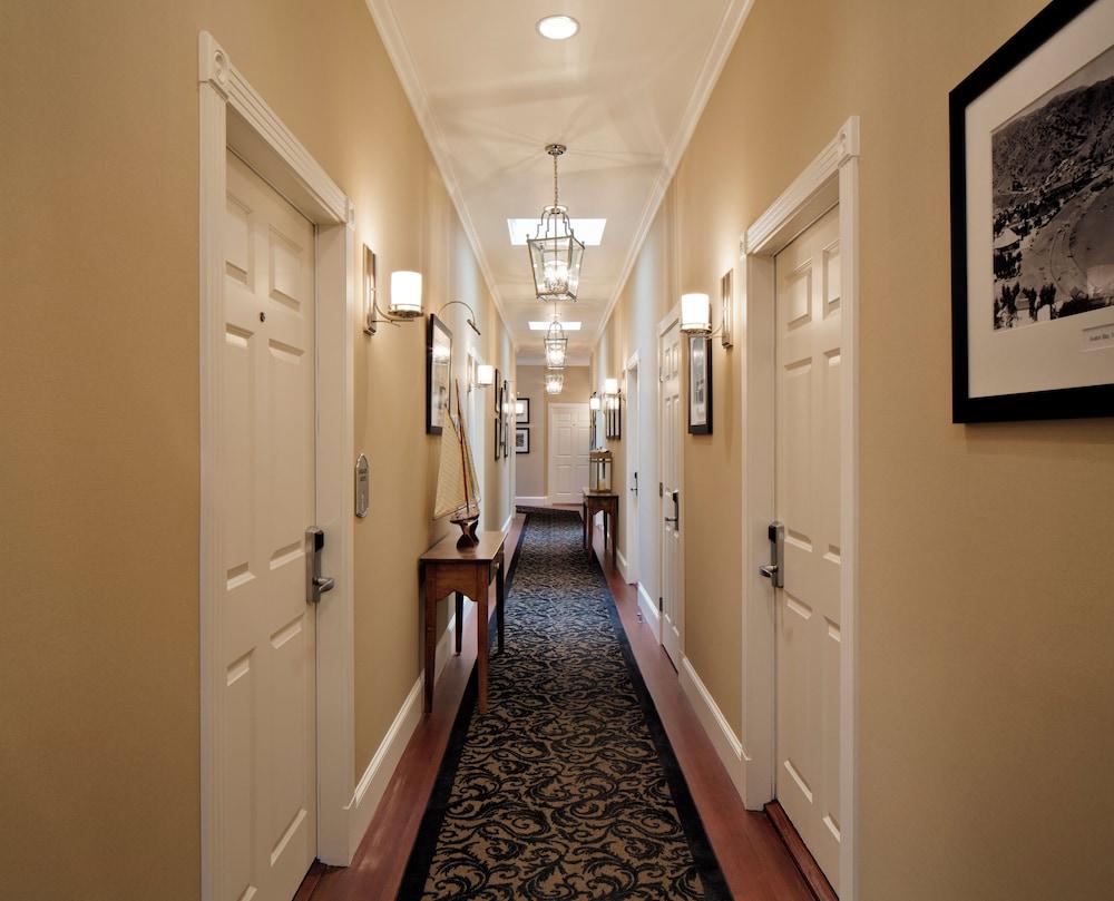 Snug Harbor Inn photo 22
