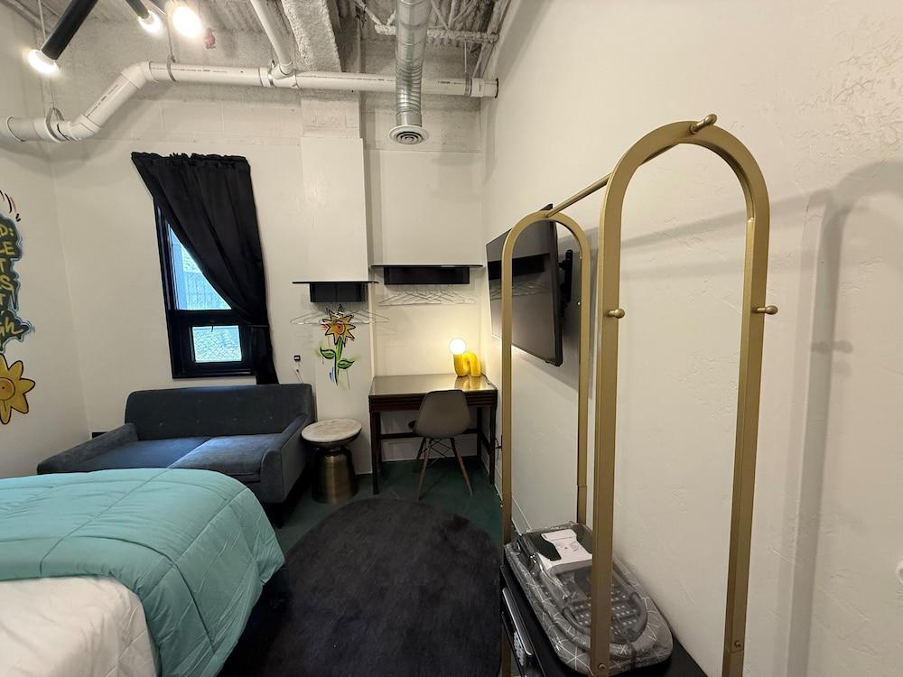 BIG LITTLE HOTEL photo 6