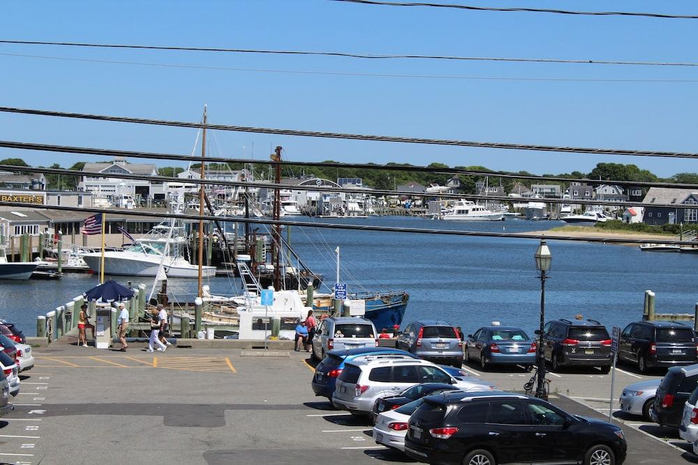Ocean Street Inn on Hyannis Harbor photo 8