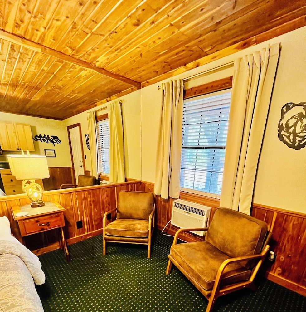Bear Inn Retreat photo 27