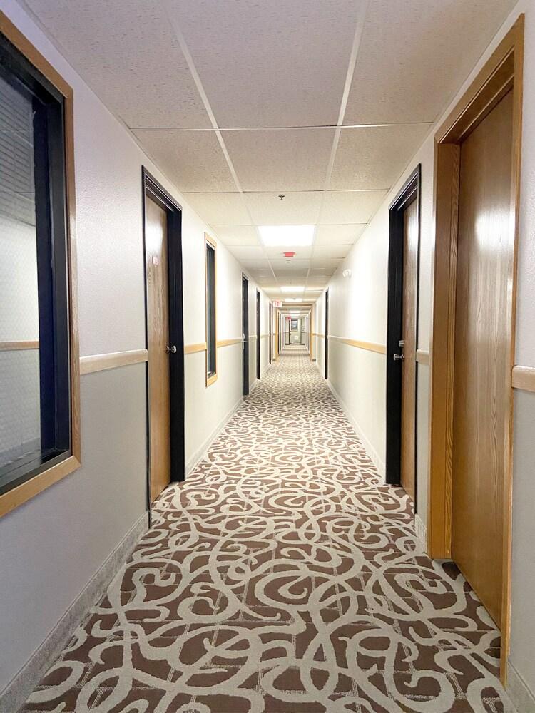 Burke Inn Motel & Suites photo 17