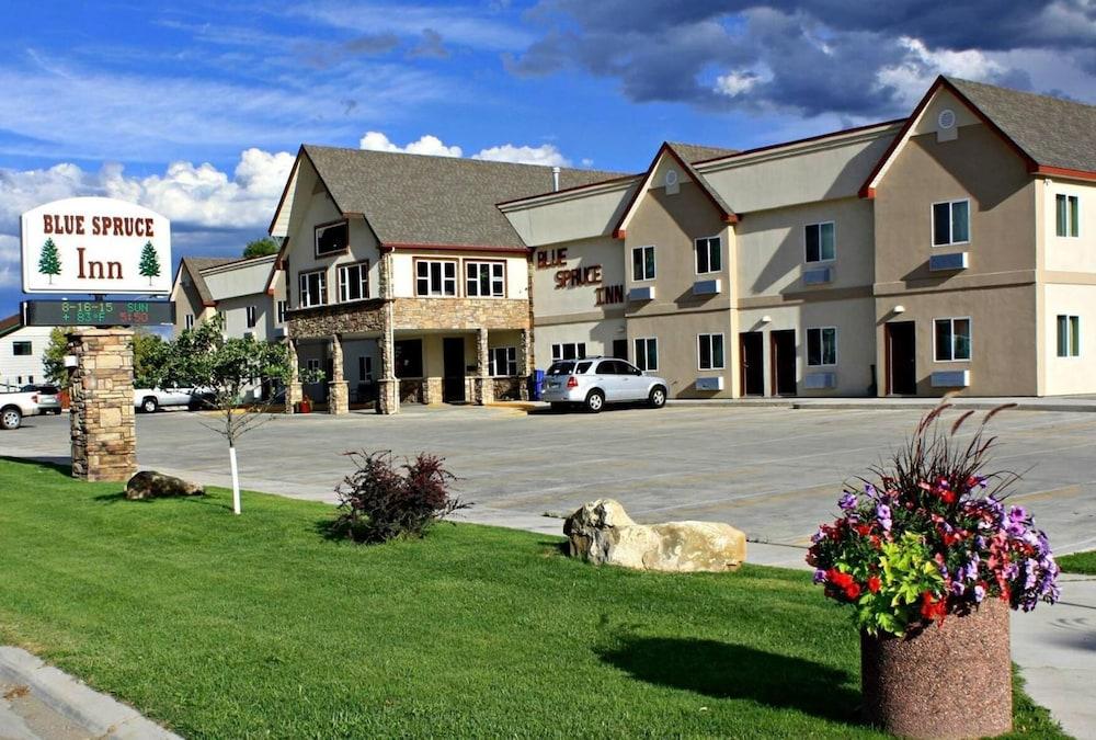 Blue Spruce Inn photo 6