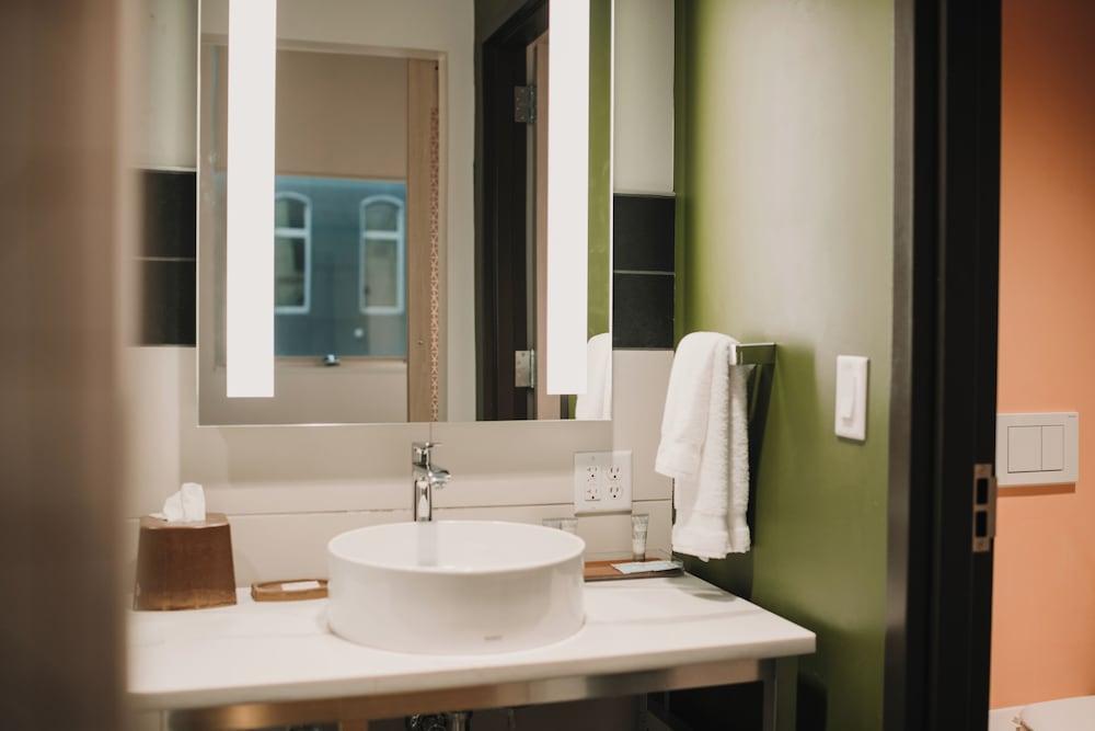 CityFlatsHotel - Grand Rapids, an Ascend Collection Hotel photo 63