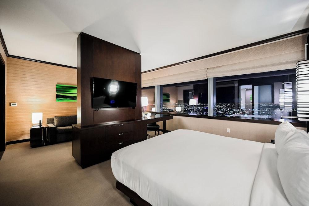 StripViewSuites at Vdara photo 24
