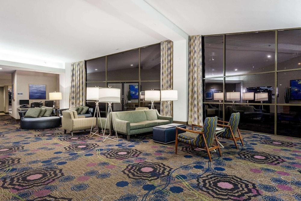 Wyndham San Diego Bayside photo 18