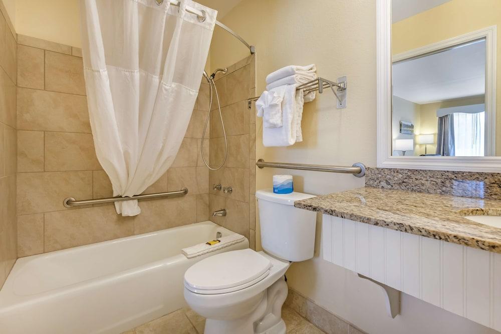 Best Western Plus Santee Inn photo 26