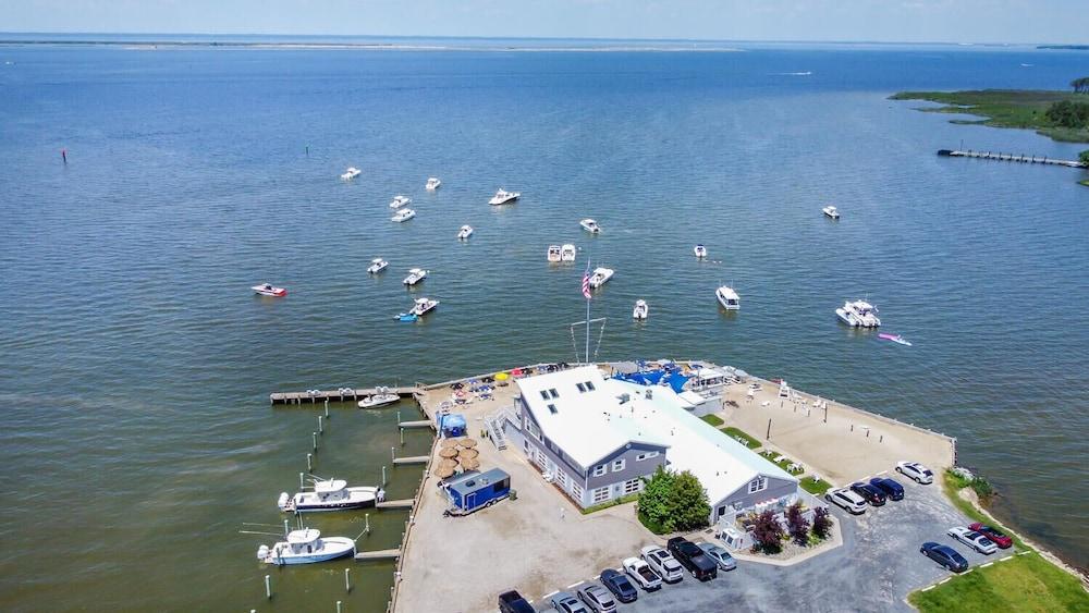 Lowes Wharf Marina Inn photo 14