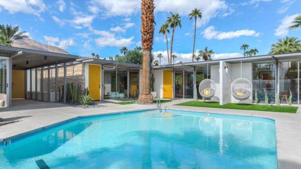 Limon Palm Springs photo 29