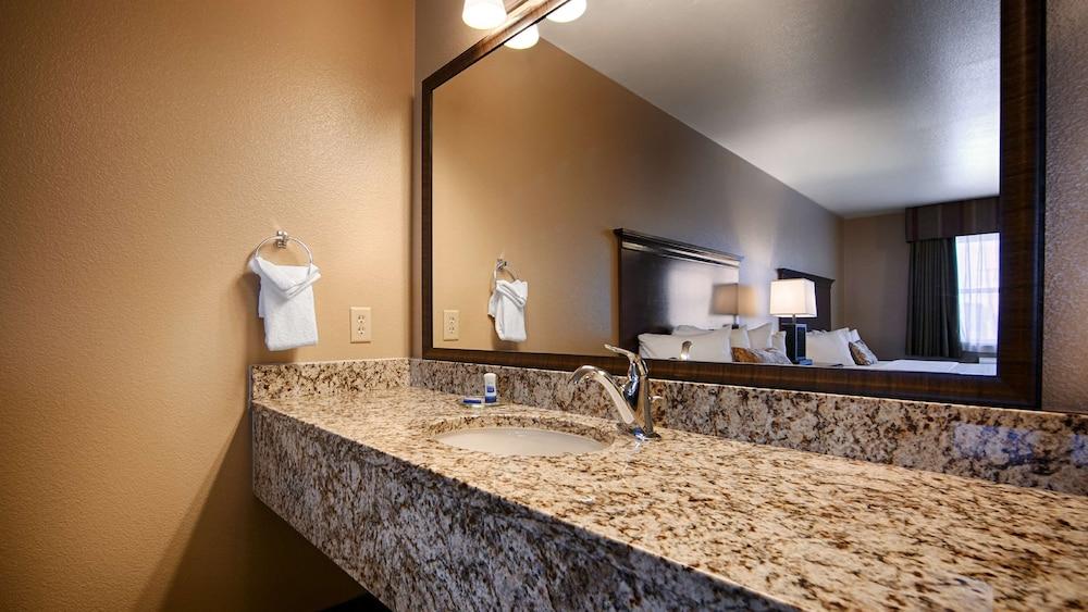 Best Western Fallon Inn & Suites photo 20