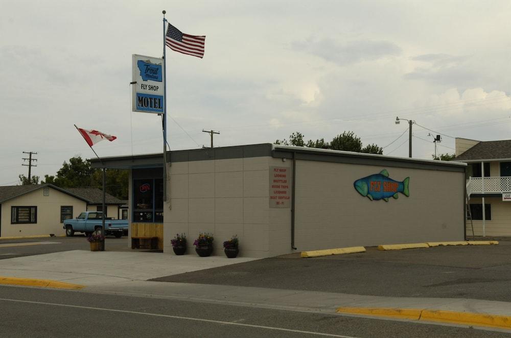 Trout Montana Motel photo 54