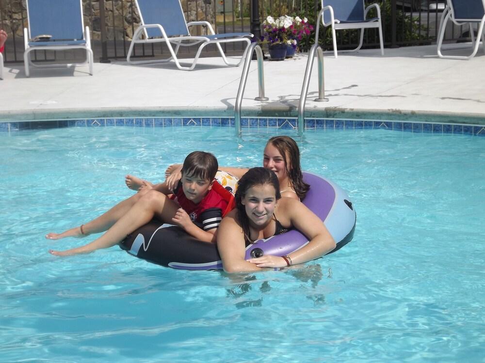 The Mariner Resort photo 29