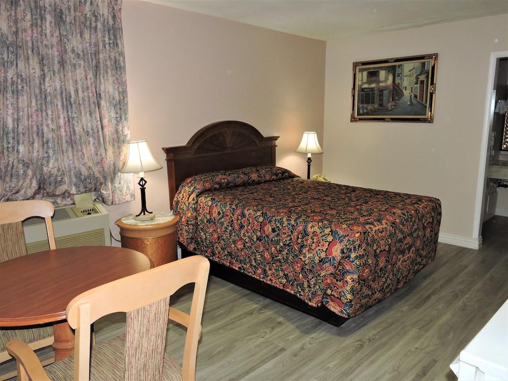 American Inn Motel photo 20