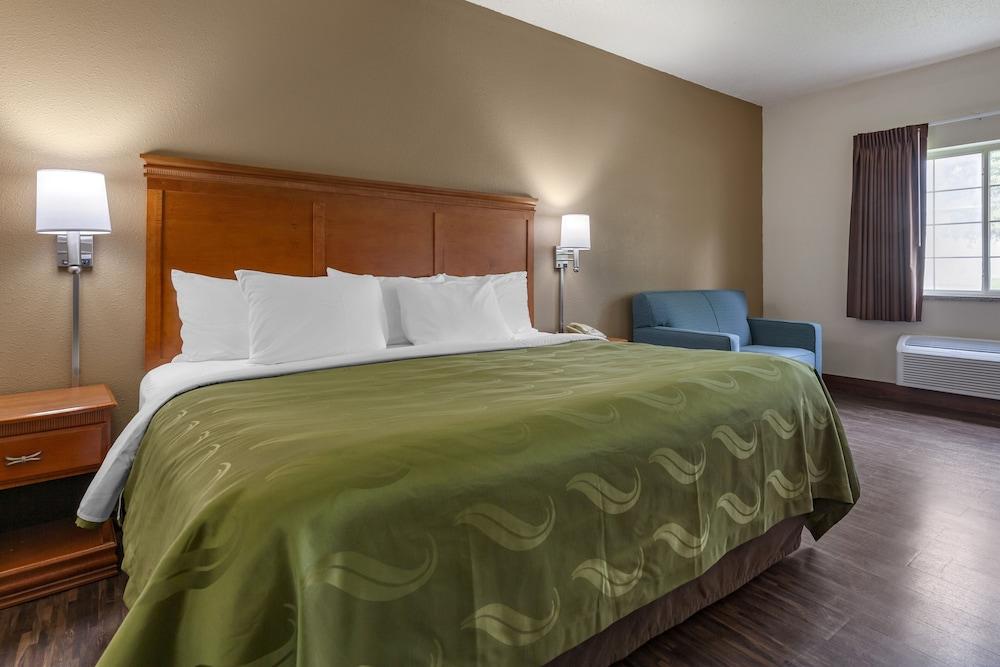 Quality Inn Redgranite photo 7